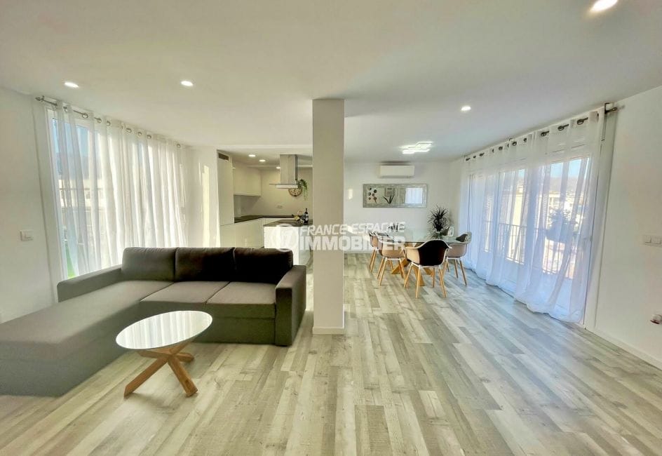 achat appartement costa brava, 4 pièces 65 m², spacieux salon / séjour avec cuisine ouverte