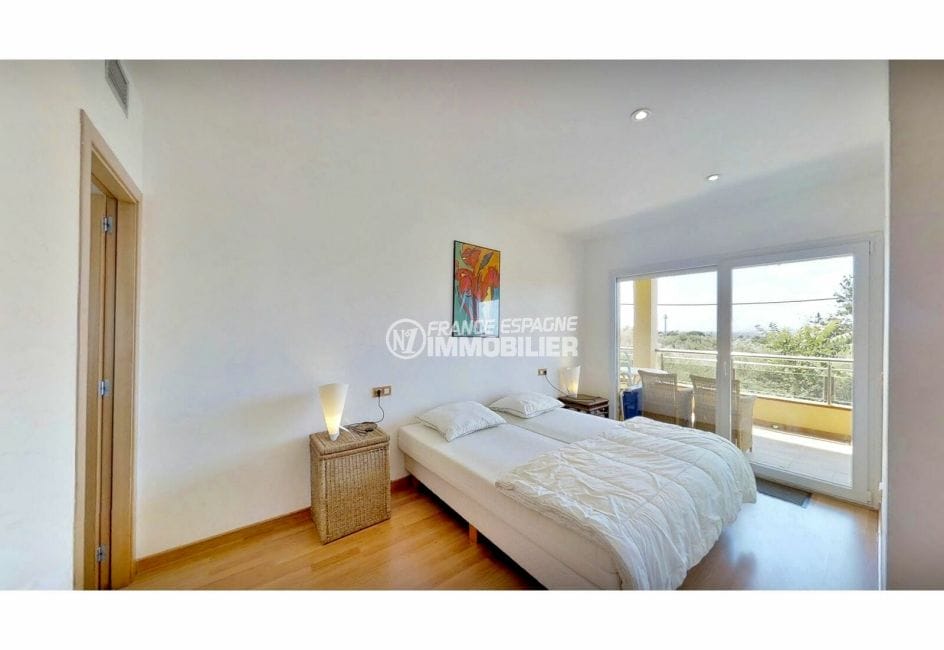 achat appartement costa brava, 5 pièces 136 m², chambre à coucher avec terrasse, lit double