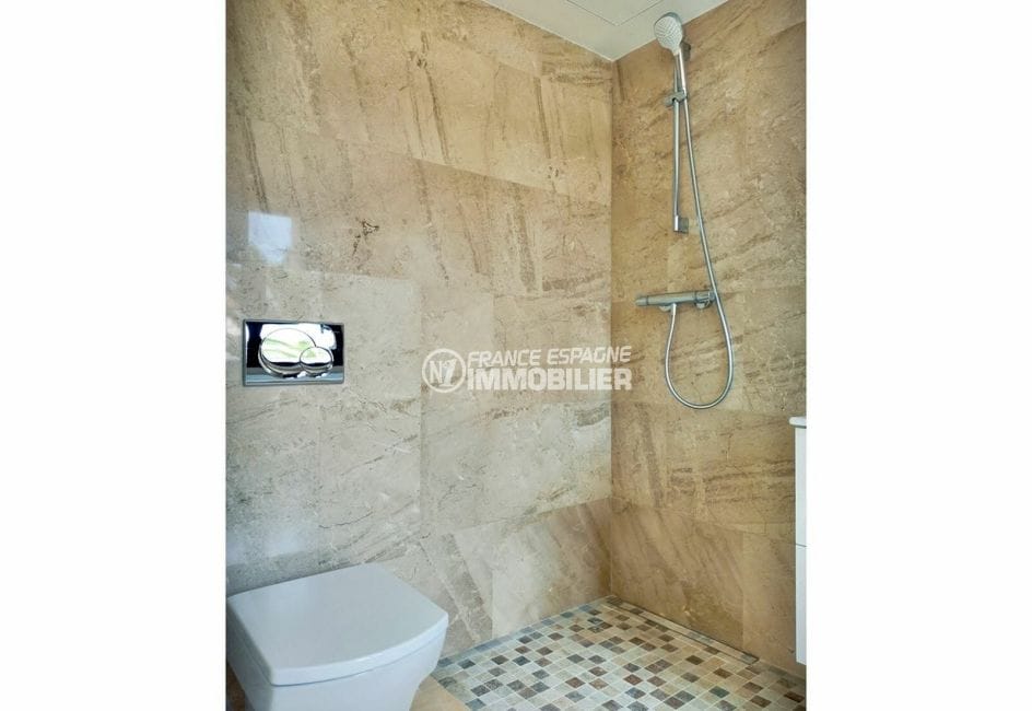 acheter maison espagne costa brava, 5 pièces 185 m², salle d'eau, douche à l'italienne