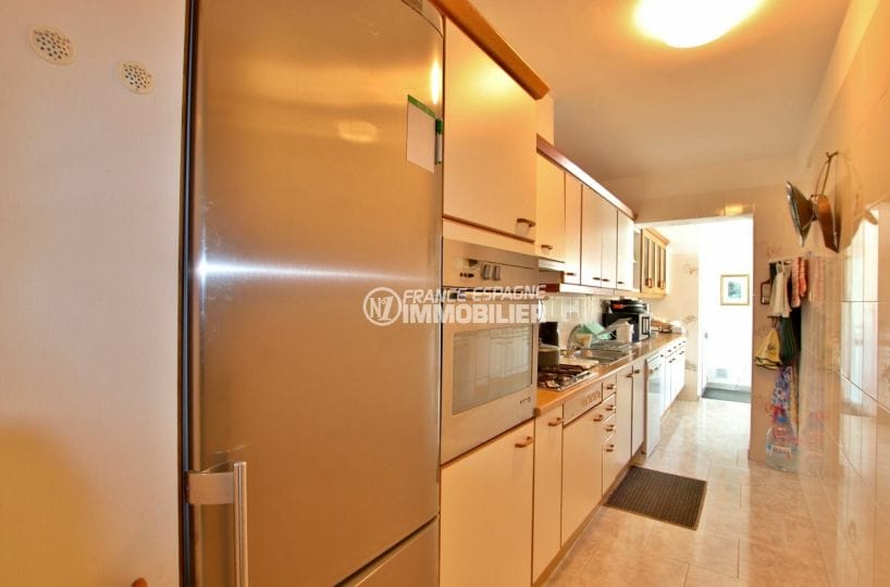 vente immobilière rosas: villa 336 m² avec amarre, cuisine aménagée et équipée