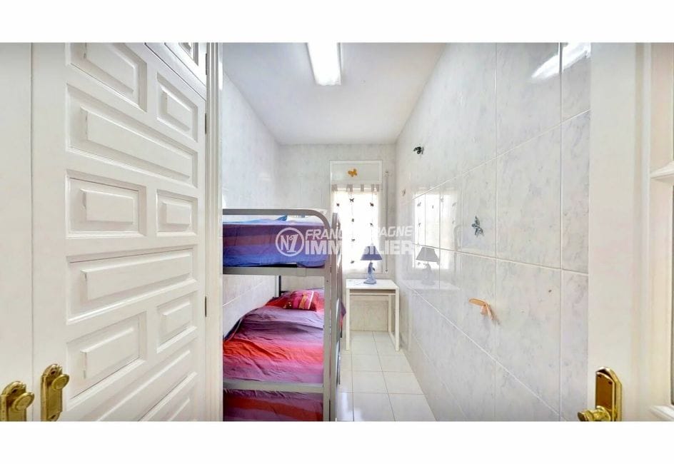 immo costa brava: villa 5 pièces 122 m²,, 4° chambre pour enfants, lits superposés