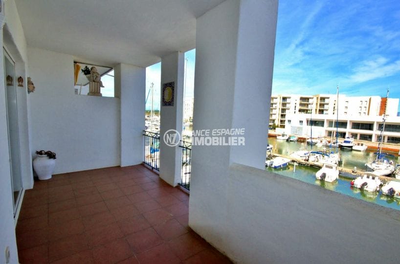 agence immobilière rosas: appartement 2 pièces 48 m² avec terrasse 12 m² vue marina