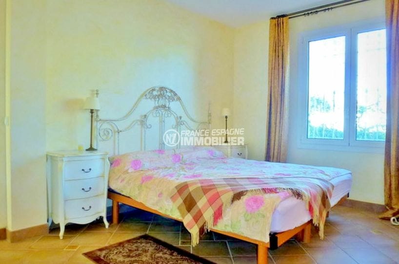 vente empuriabrava: villa 213 m², 1° chambre à coucher, carrelage au sol