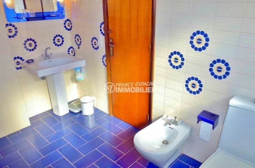 amarre empuriabrava: villa 200 m² avec 4 chambres, salle de bain avec wc et bidet