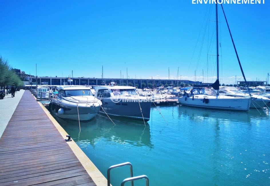 le port de plaisance de santa margarita roses avec ses magnifiques bateaux*