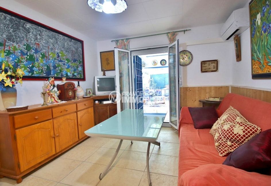 maison a vendre a empuriabrava, 3 pièces 66 m², salon/séjour avec climatisation, terrasse