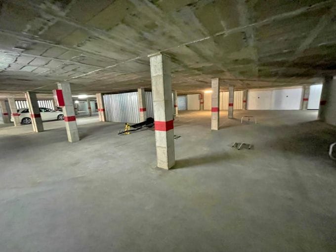 empuriabrava immo: parking-garage 11 m² in cellar, 100 m from the beach