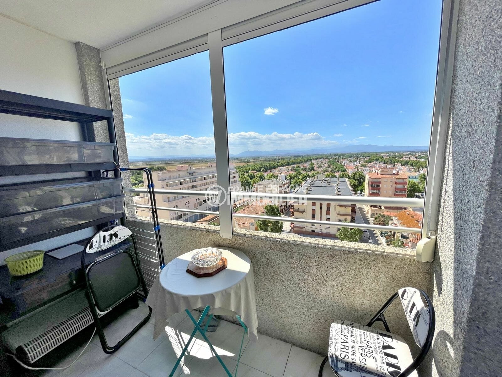 apartment empuriabrava: studio 24 m² with terrace veranda open view