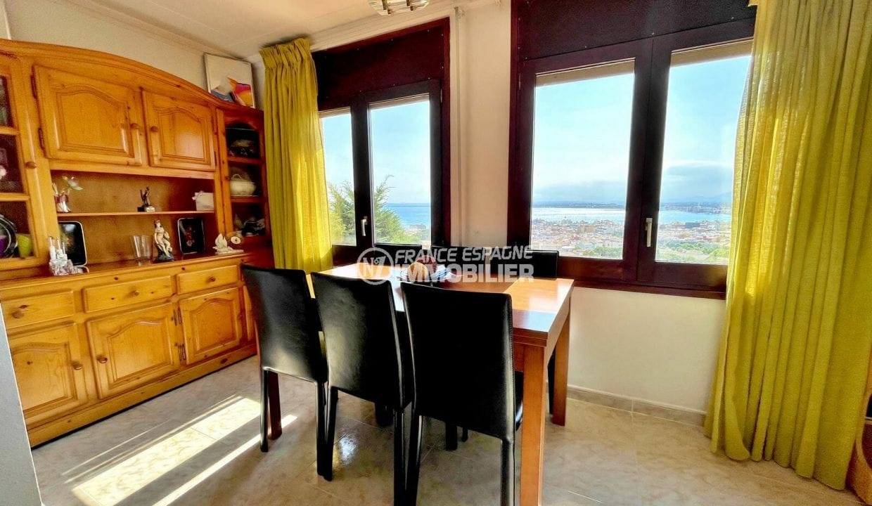 achat maison rosas, 136 m² avec 4 chambres, séjour avec coin repas, vue mer
