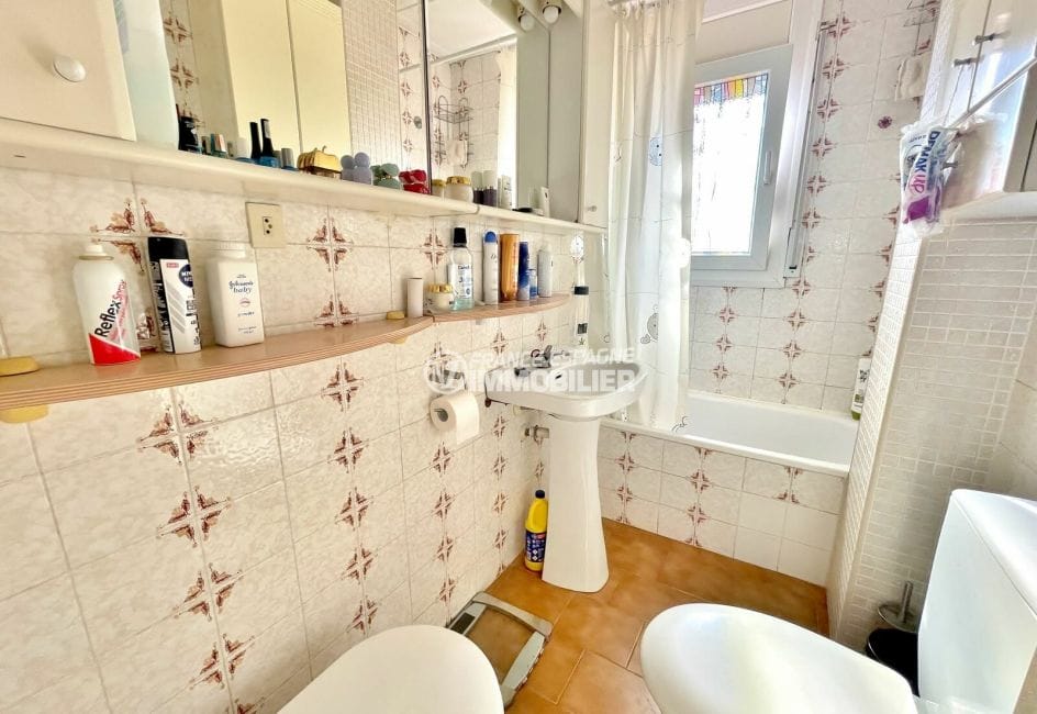 achat villa costa brava, 3 pièces 59 m², salle de bain avec baignoire et wc