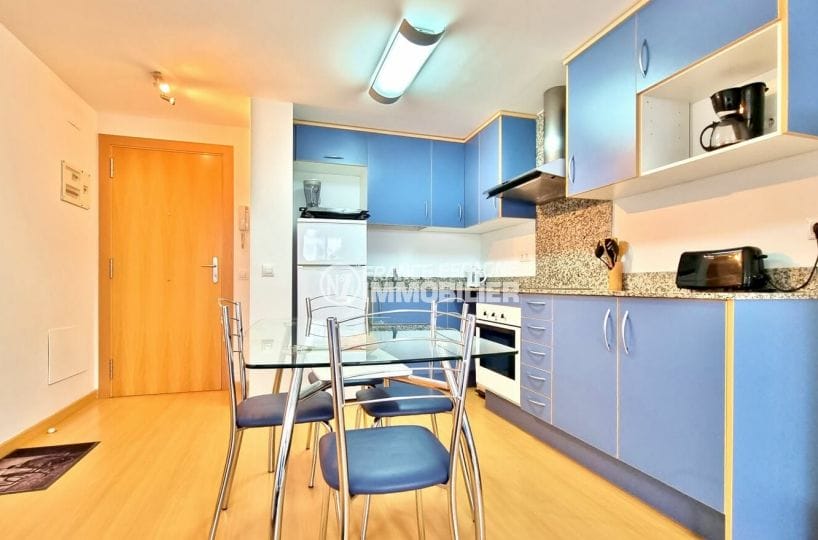 residence santa margarita rosas: appartement 2 pièces 53 m², espace repas et cuisine américaine