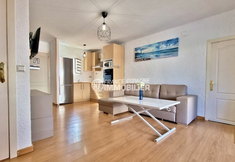 vente immobilier rosas espagne: villa 3 chambres 101 m², séjour clair et cuisine ouverte