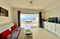vente immobilière rosas: villa 2 chambres 71m², salon avec accès à la terrasse, vue mer