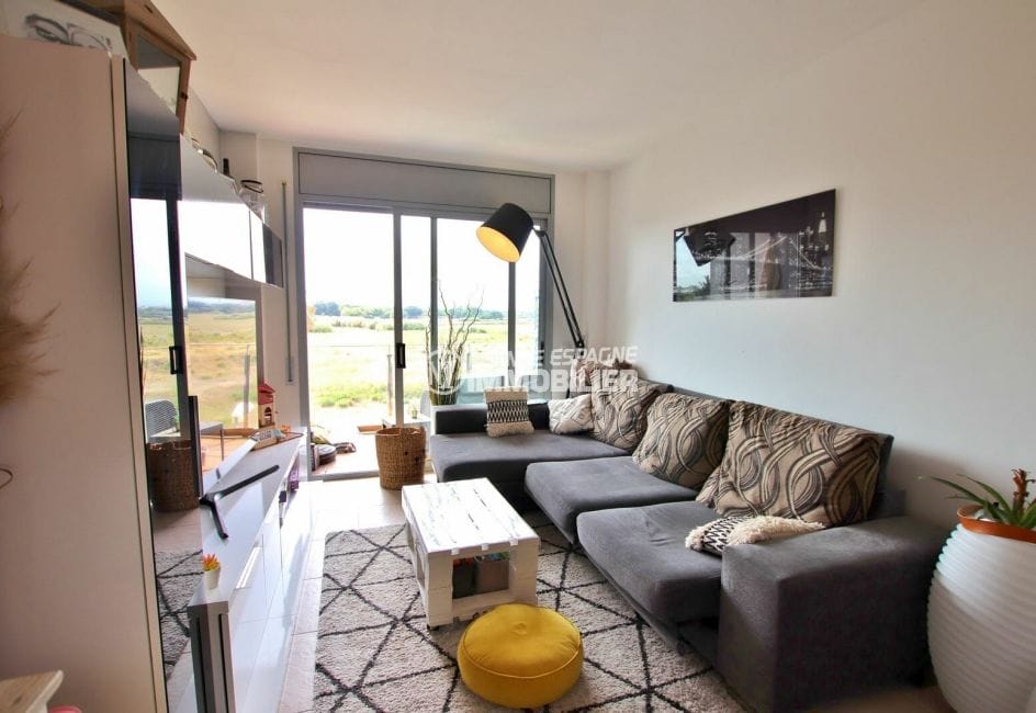 achat appartement empuriabrava, 2 chambres 71 m², accès première terrasse depuis le séjour