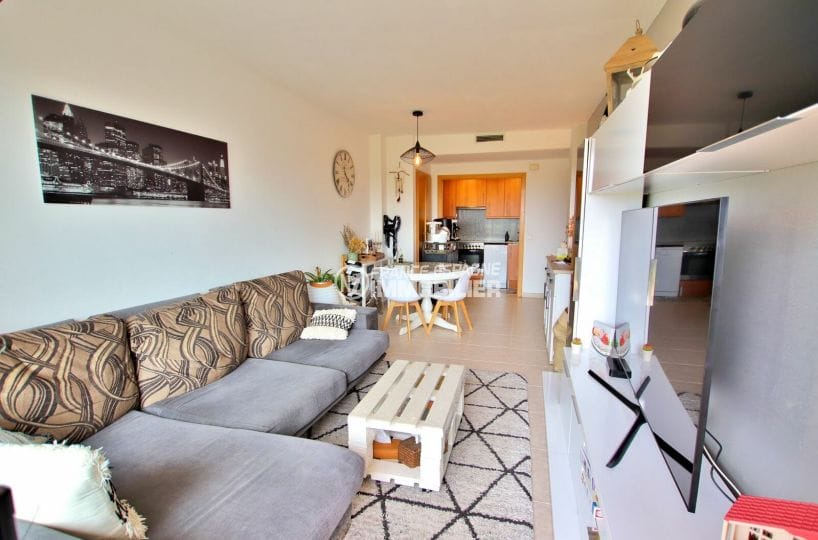 acheter appartement empuriabrava, 2 chambres 71 m², grand séjour avec espace repas et cuisine ouverte