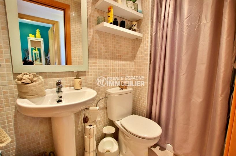 immocenter empuriabrava: appartement ref.4245, seconde salle d'eau avec wc