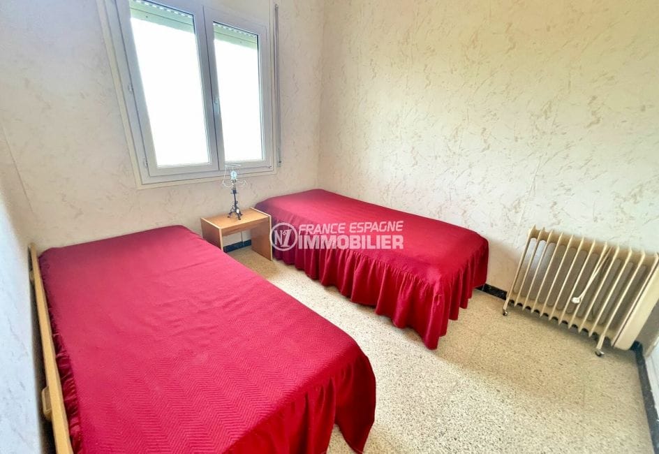 appartement a vendre roses, 2 chambres 66 m², 2° chambre avec 2 lits simples
