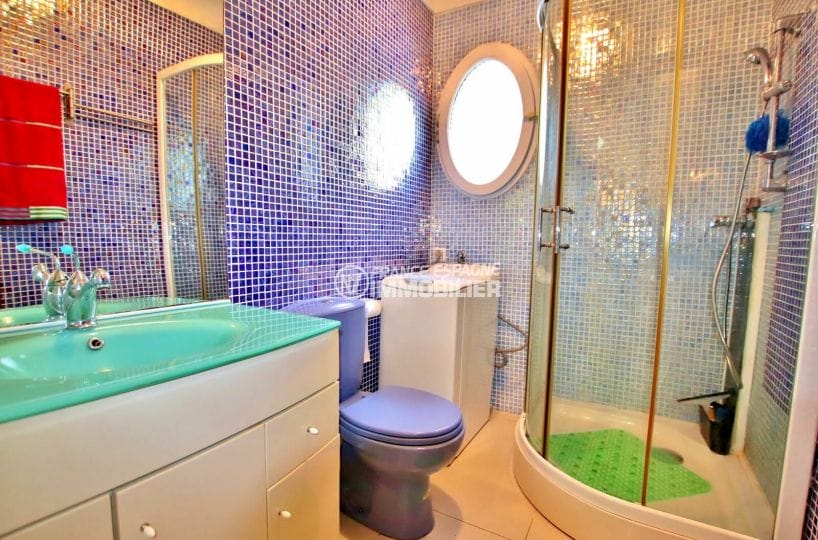 maison à vendre à empuriabrava, 2 chambres 52 m², salle d'eau avec douche et wc, branchement lave-linge
