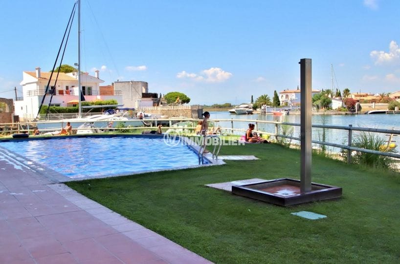 santa margarita: appartement 2 chambres 54 m², piscine communautaire avec douche