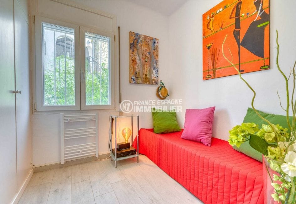 empuriabrava maison a vendre, 4 pièces 121 m², chambre à coucher, lit simple