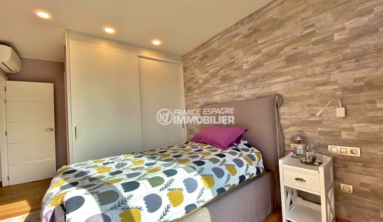 house for sale empuriabrava, 4 rooms 351 m², bedroom, single bed and closet