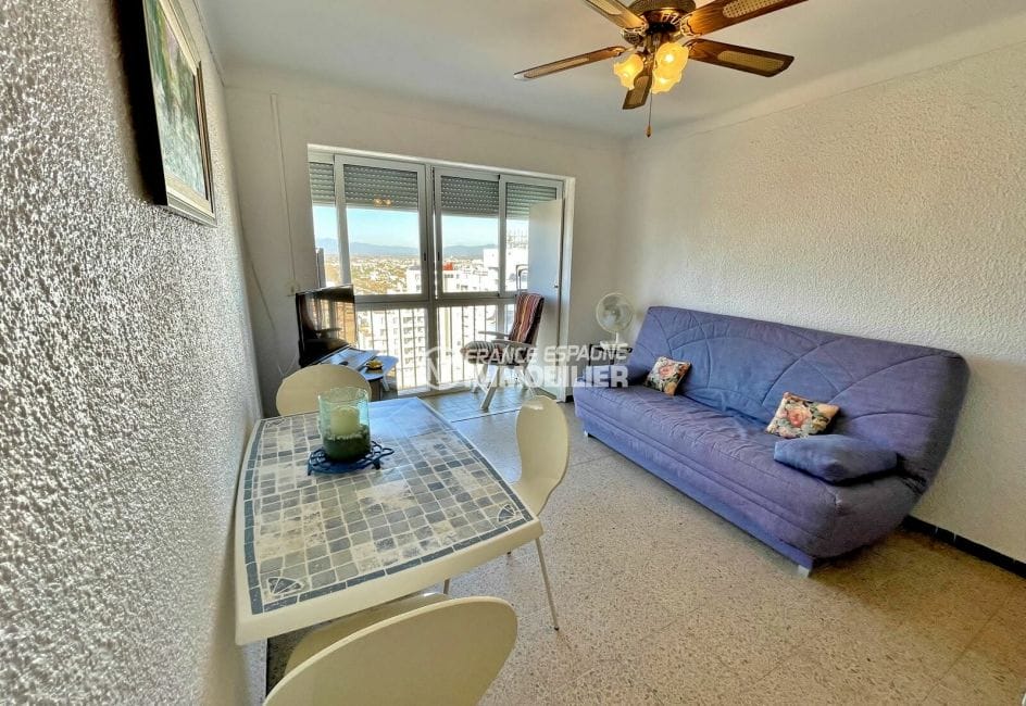 appartement a vendre empuriabrava, studio 24 m2, salon / séjour avec accès à la terrasse