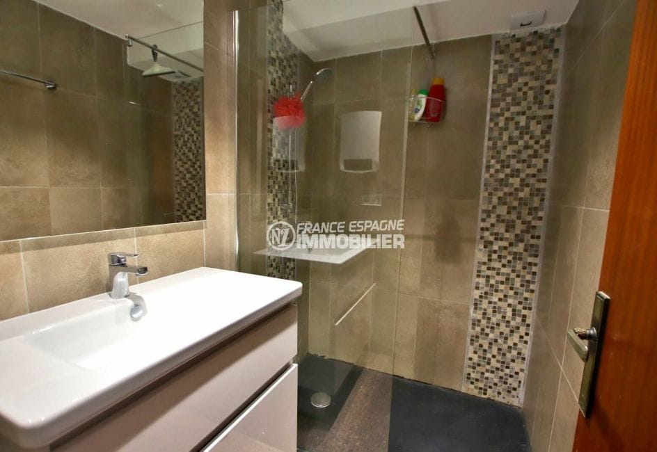 empuriabrava appartement à vendre, 2 pièces 38 m2, salle d'eau avec douche à l'italienne