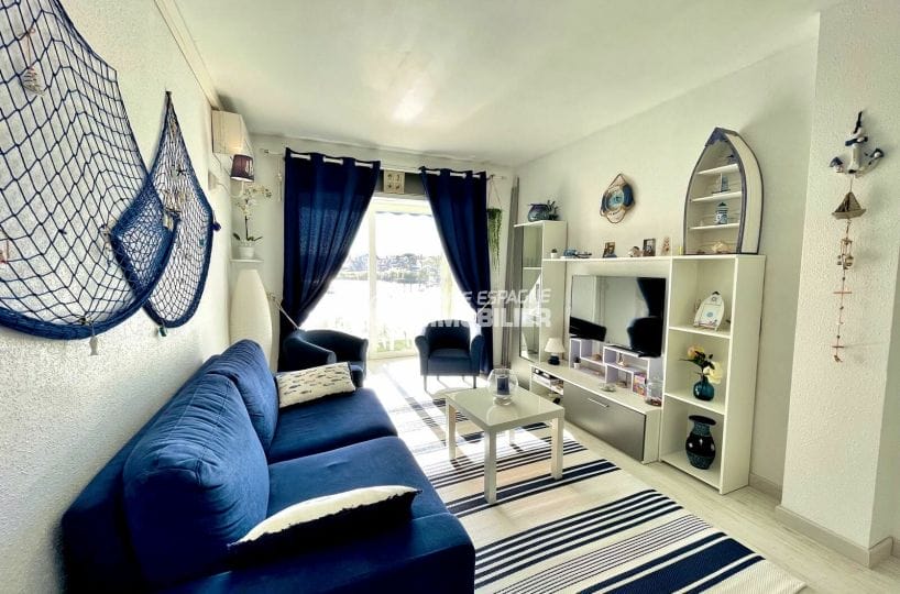appartement à vendre à empuriabrava, 2 pièces 51 m2 | séjour clair avec terrasse vue marina