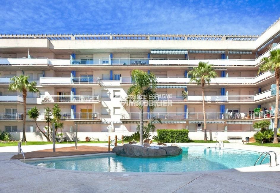 santa margarida: appartement 2 pièces 50 m2, résidence de standing avec piscine, douches extérieures