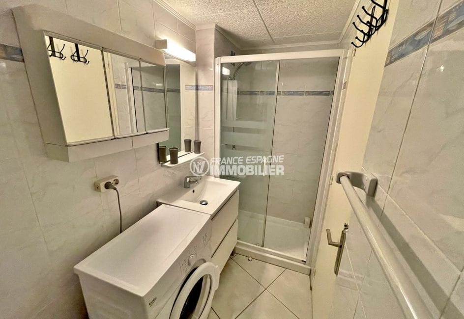 acheter un appartement a empuriabrava, 2 pièces 43 m², salle d'eau avec cabine douche
