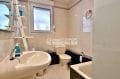 immocenter roses: appartement 3 chambres 71 m², salle de bain avec fênetre