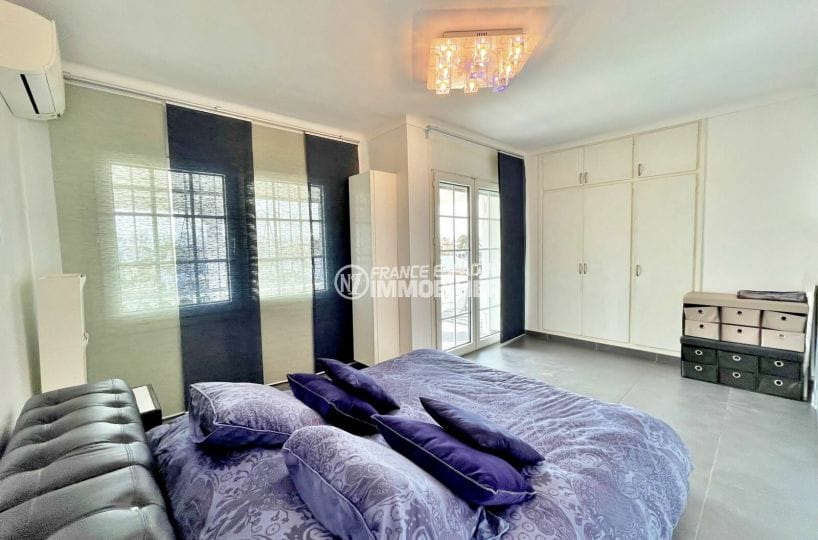 villa a vendre empuriabrava, 3 chambres 150 m², premiere chambre accès terrasse