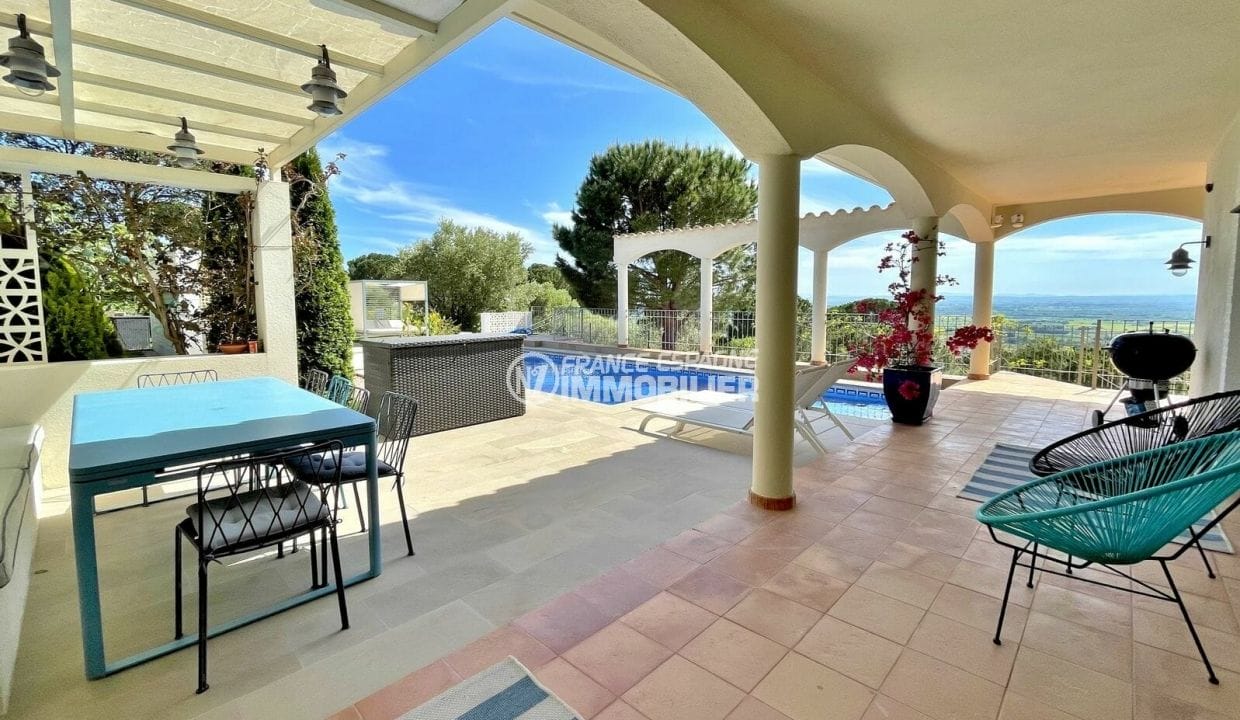 sale house rosas espagne, 5 bedrooms 368 m², covered terrace, swimming pool