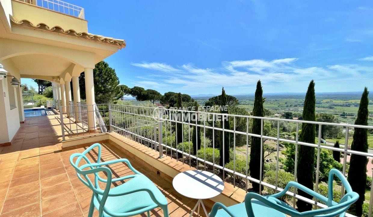 achat villa roses, 5 chambres 368 m², terrasse vue sur la baie de roses