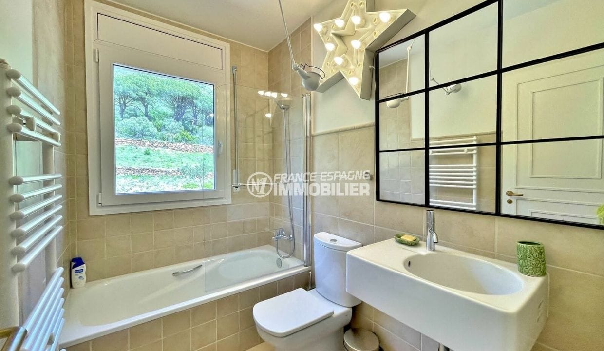 Casa en venda Spain Rosas, 5 habitacions 368 m², tercer bany, lavabo
