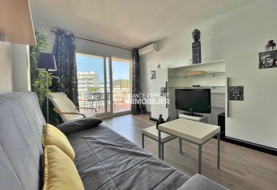achat appartement rosas, 2 pièces 67 m², salon avec accès terrasse