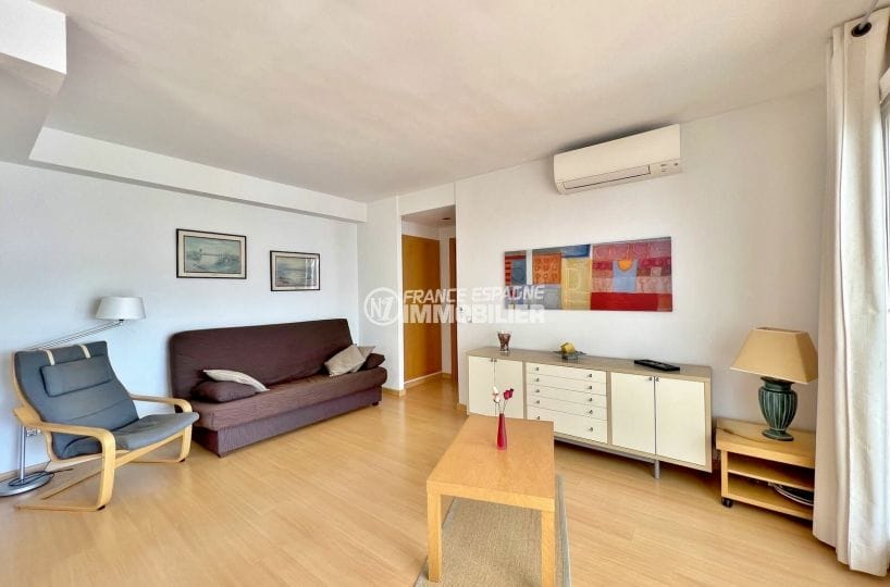 achat appartement rosas, 2 pièces 47 m², salon climatisé, parquet au sol