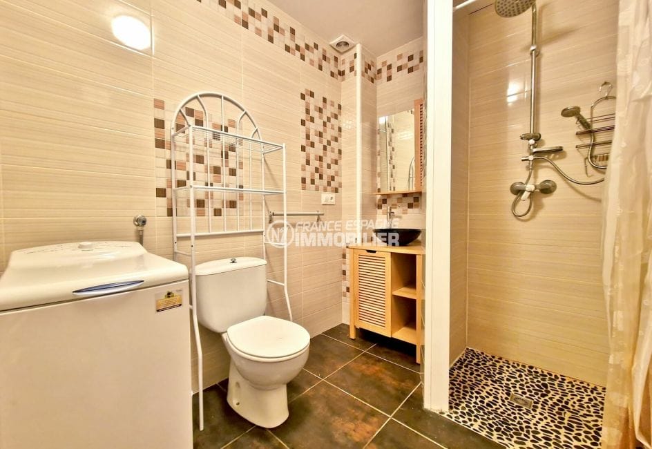 immo center rosas: villa 2 pièces 50 m², salle d'eau, wc avec douche