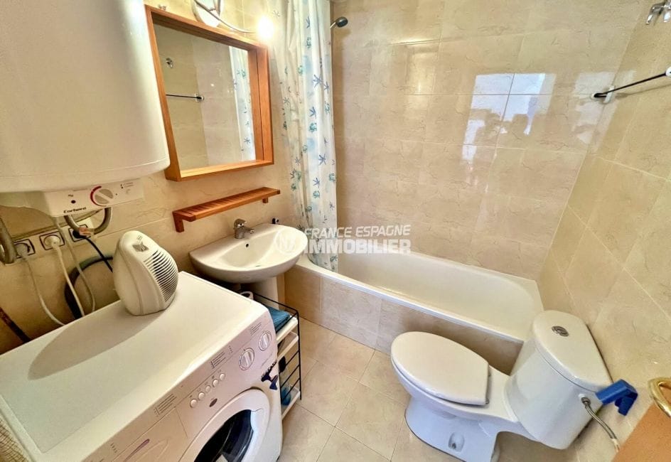 appartement à vendre à rosas, 2 pièces 47 m², salle de bain avec baignoire