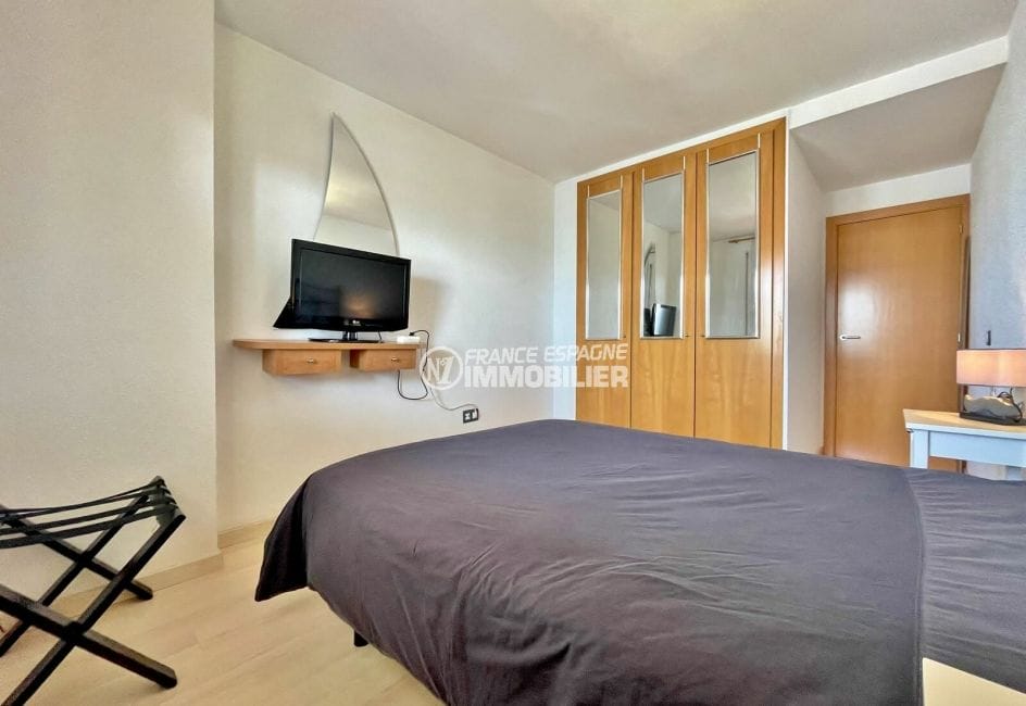 santa margarida: appartement 2 pièces 67 m², chambre double avec placard encastré