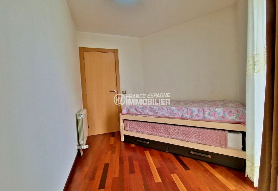 vente appartement roses espagne, 4 pièces 68 m², deuxième chambre