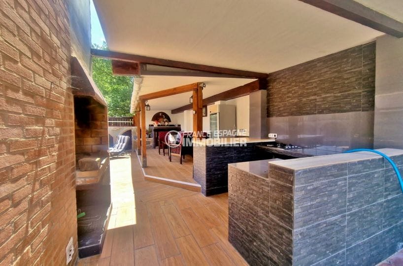 buy house rosas spain, 4 rooms 142 m², summer kitchen with barbecue