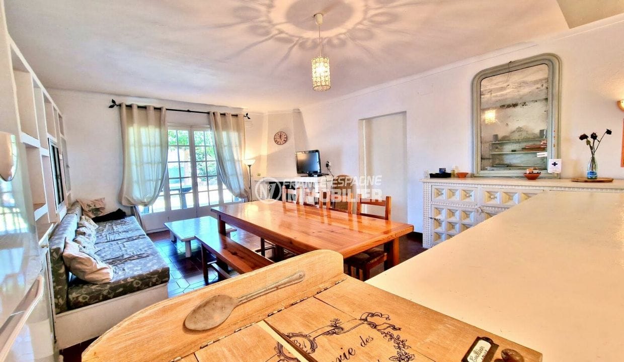 vente empuriabrava: villa 6 pièces 196 m², pièce à vivre depuis cuisine