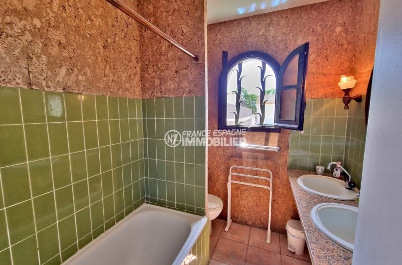 villa empuriabrava a vendre, 3 pièces 90 m², salle de bain avec baignoire