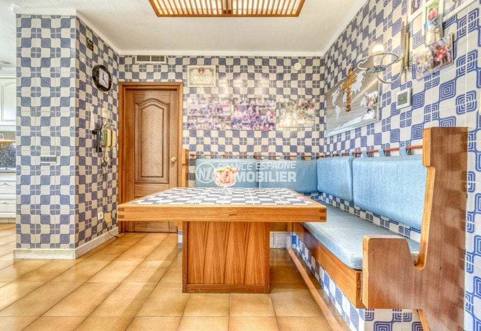 maison à vendre empuriabrava, 8 pièces 998 m², coin table dans la cuisine