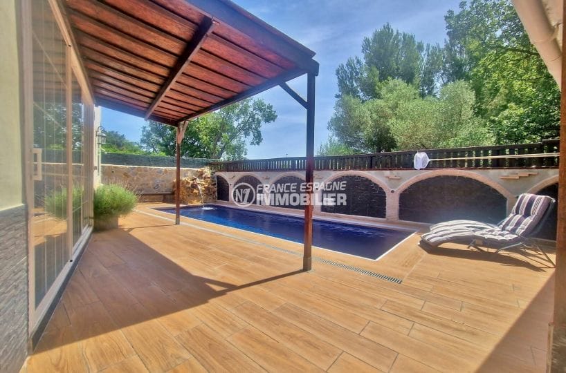 house for sale rosas spain, 4 rooms 142 m², semi-covered terrace with swimming pool