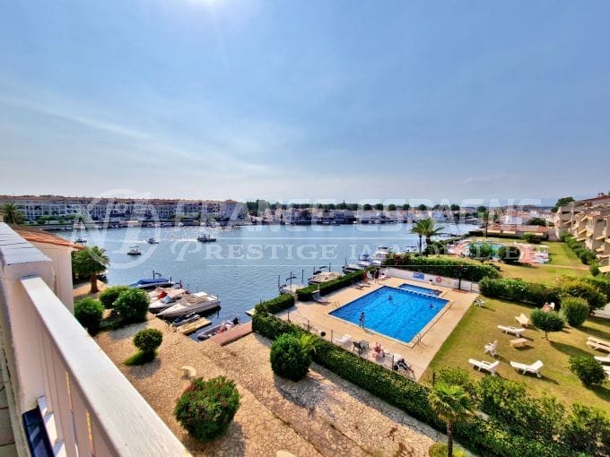 immobilier empuria brava: appartement 3 pièces 68 m², atico rénovée, secteur prisé