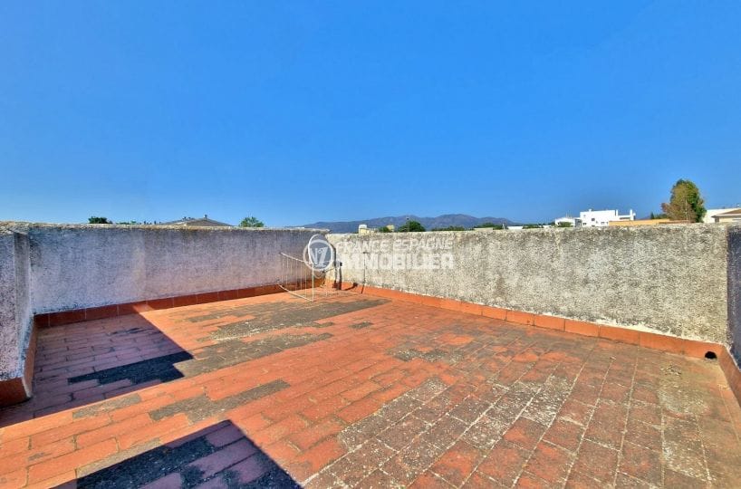 villa a vendre empuriabrava, 3 pièces 77 m², terrasse solarium vue dégagée