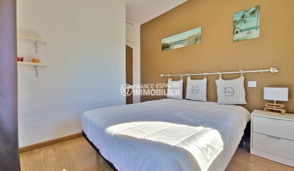 buy house rosas, 5 rooms 131 m², second double bedroom