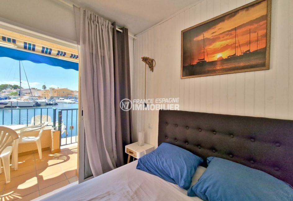 appartement a vendre roses, 2 pièces 57 m², chambre double vue marina